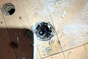 キッチンの排水の流れが悪い…原因はまさかの?