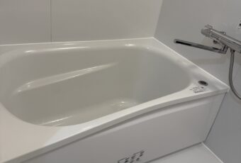 TOTOのスリム化の技術により従来よりも浴室が少し広くなっています！